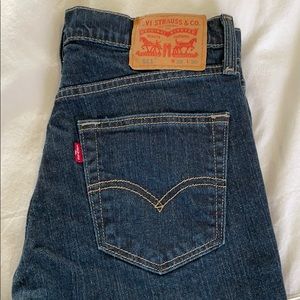 Levi’s 511 dark blue jeans